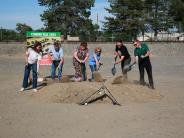 Groundbreaking photo with Mayor, City Councilors and reprensentatives.