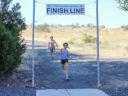 Kids finishing run