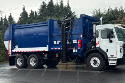 Recycling truck