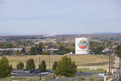Hermiston water tower on a clear day