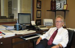 Former City Manager Ed Brookshier